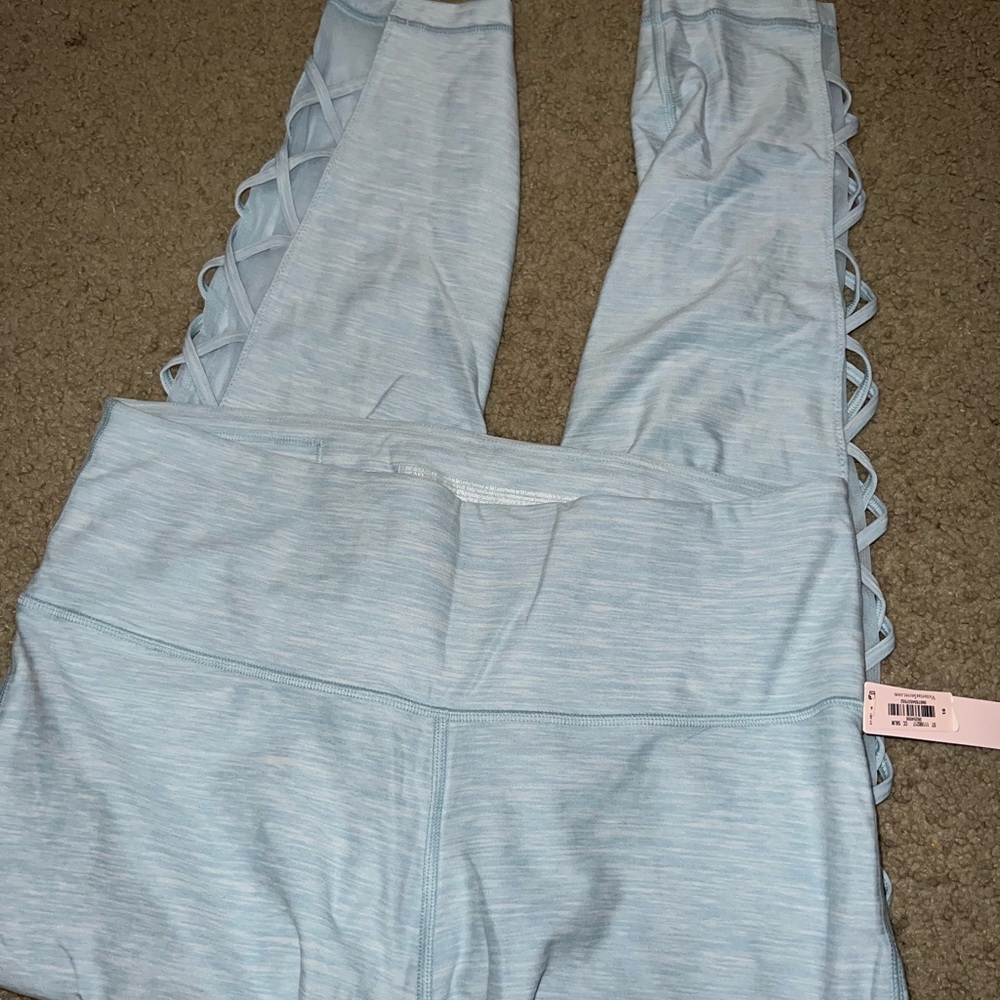 Size 16 - Picture 2 of 4